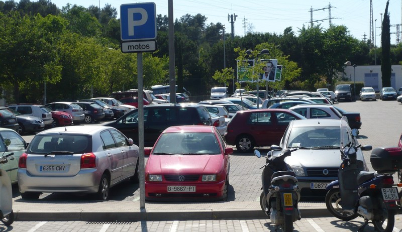 El aparcamiento de la estación de Valldoreix